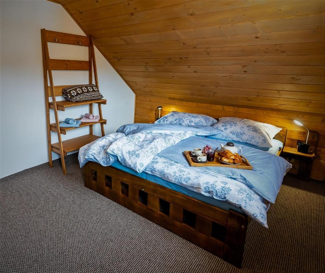 Villa Chalupka Na Luke à Liptovský Mikuláš Extérieur photo